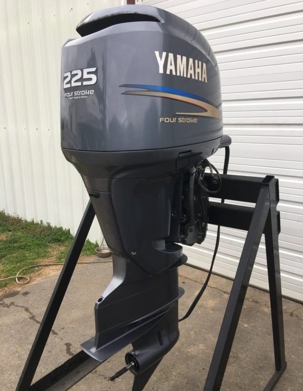 225 HP Yamaha Outboard for sale Outboard motors